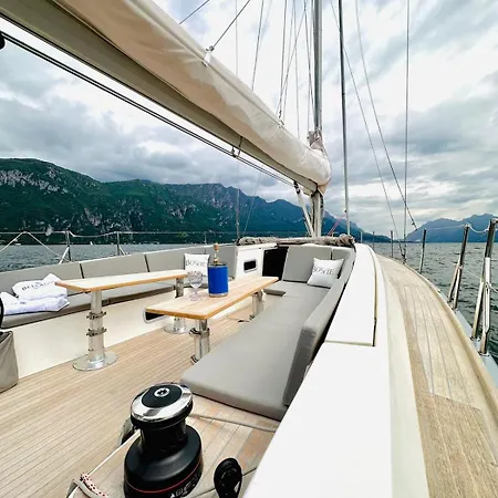 Lakeside Διαμέρισμα *