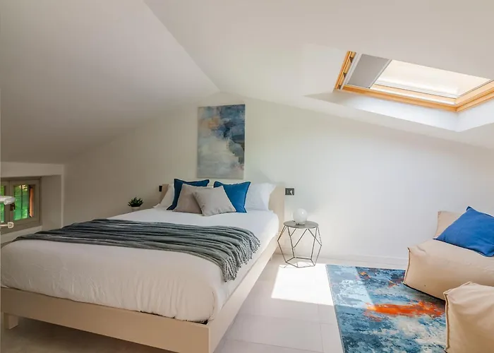 Lakeside Apartament *