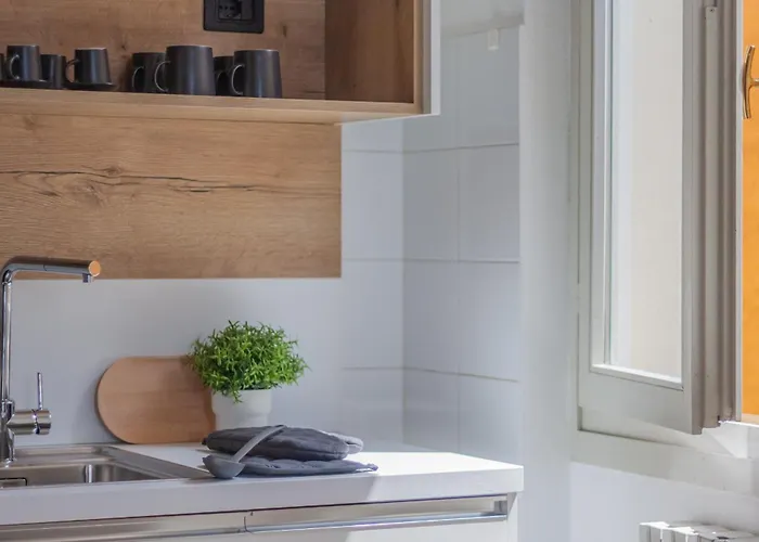 Lakeside Apartament *