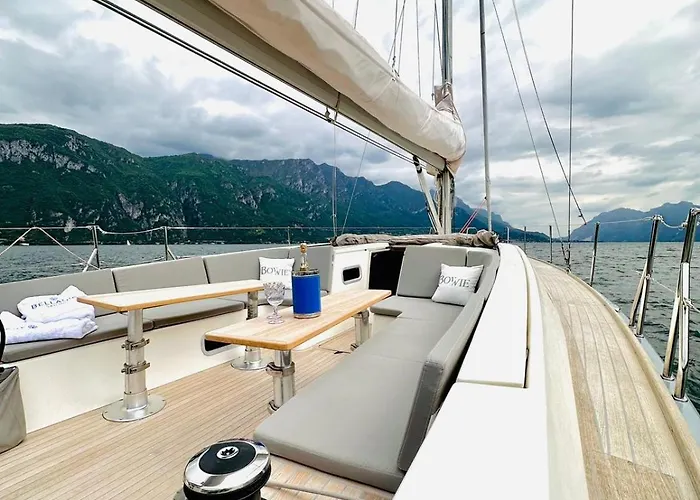 Lakeside Apartament *