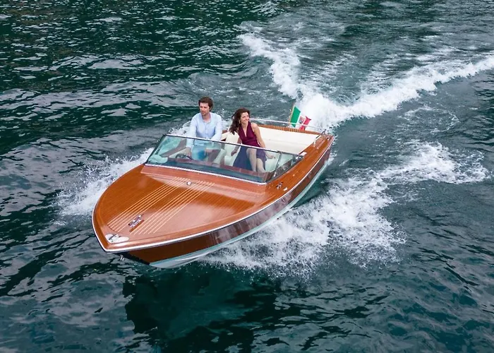 Lakeside Apartament *